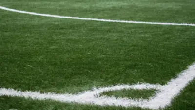 El figueres s'enfonsa a vilatenim